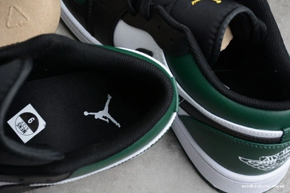 553558-371 1 TOE - LOW 553558-371 GREEN JORDAN 0306